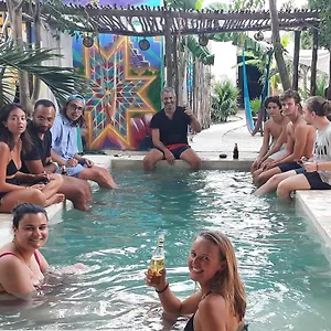 Albergue Guaya, Mérida